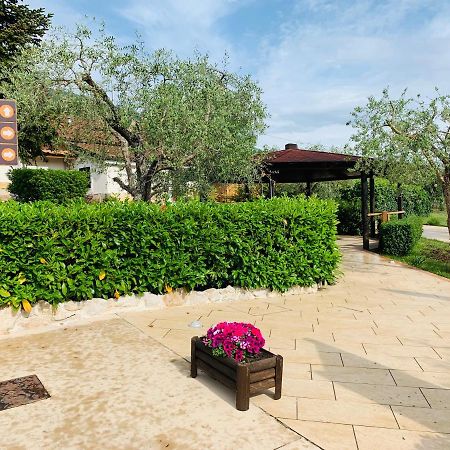 Agriturismo Il Castagneto Padula Bagian luar foto