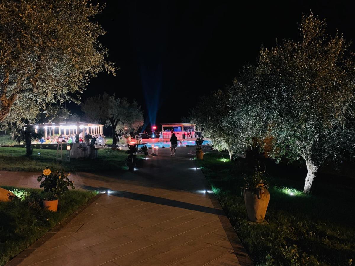 Agriturismo Il Castagneto Padula Bagian luar foto