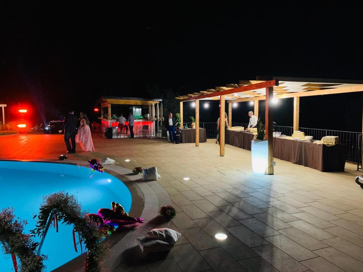 Agriturismo Il Castagneto Padula Bagian luar foto