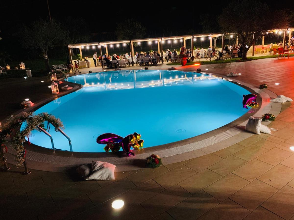 Agriturismo Il Castagneto Padula Bagian luar foto