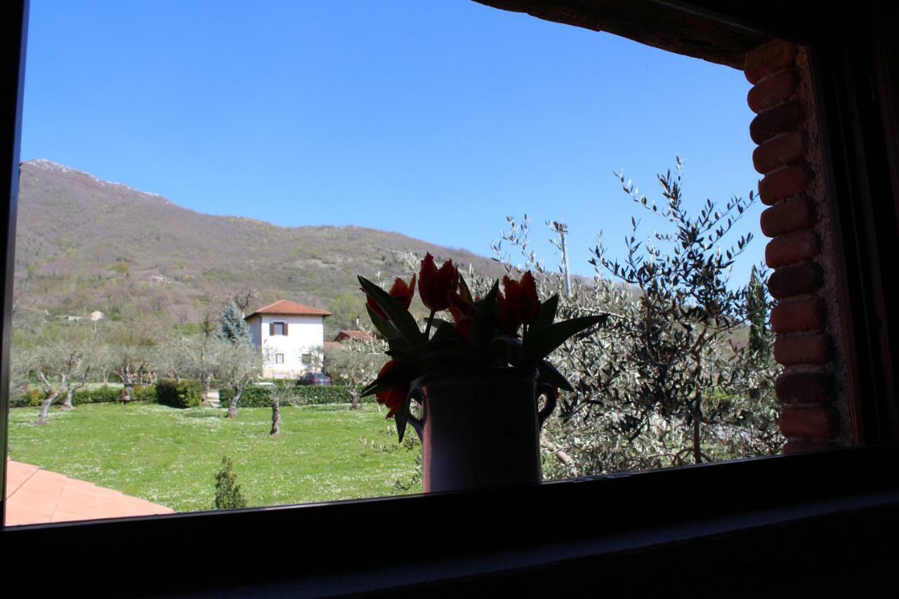 Agriturismo Il Castagneto Padula Bagian luar foto