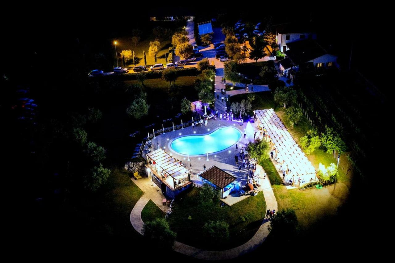 Agriturismo Il Castagneto Padula Bagian luar foto